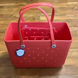 Coral Original Bogg Bag